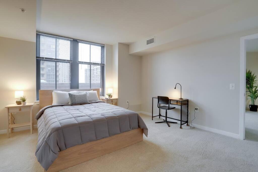 Upscale Comfort Next To Metro And Dining Arlington Exterior foto